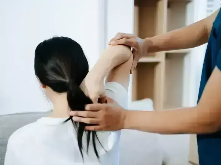 Professional Emergency Chiropractic Care services by Arrowhead Clinic Chiropractor in Riverdale, GA &mdash; licensed Chiropractor provider